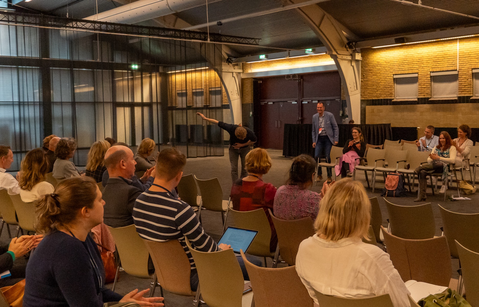 In de vorm van een interactieve Lagerhuis opzet is de meerwaarde van de PD voor de Brede Welvaart van alle kanten bekeken.